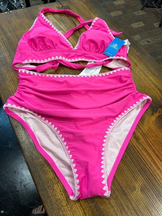 Cupshe Other - NWT Cupshe Hot Pink Women’s  Two-Piece Ruffle Trim Tie Back Padded Bikini